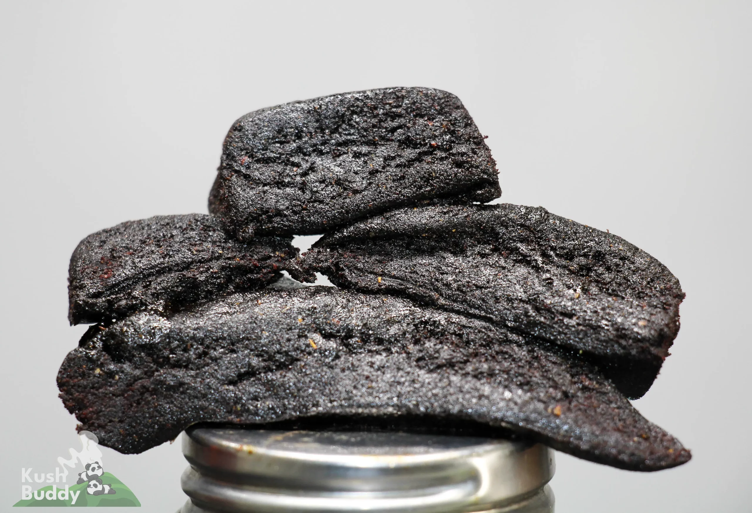 Mercedes Hash Black Gold - Image 2
