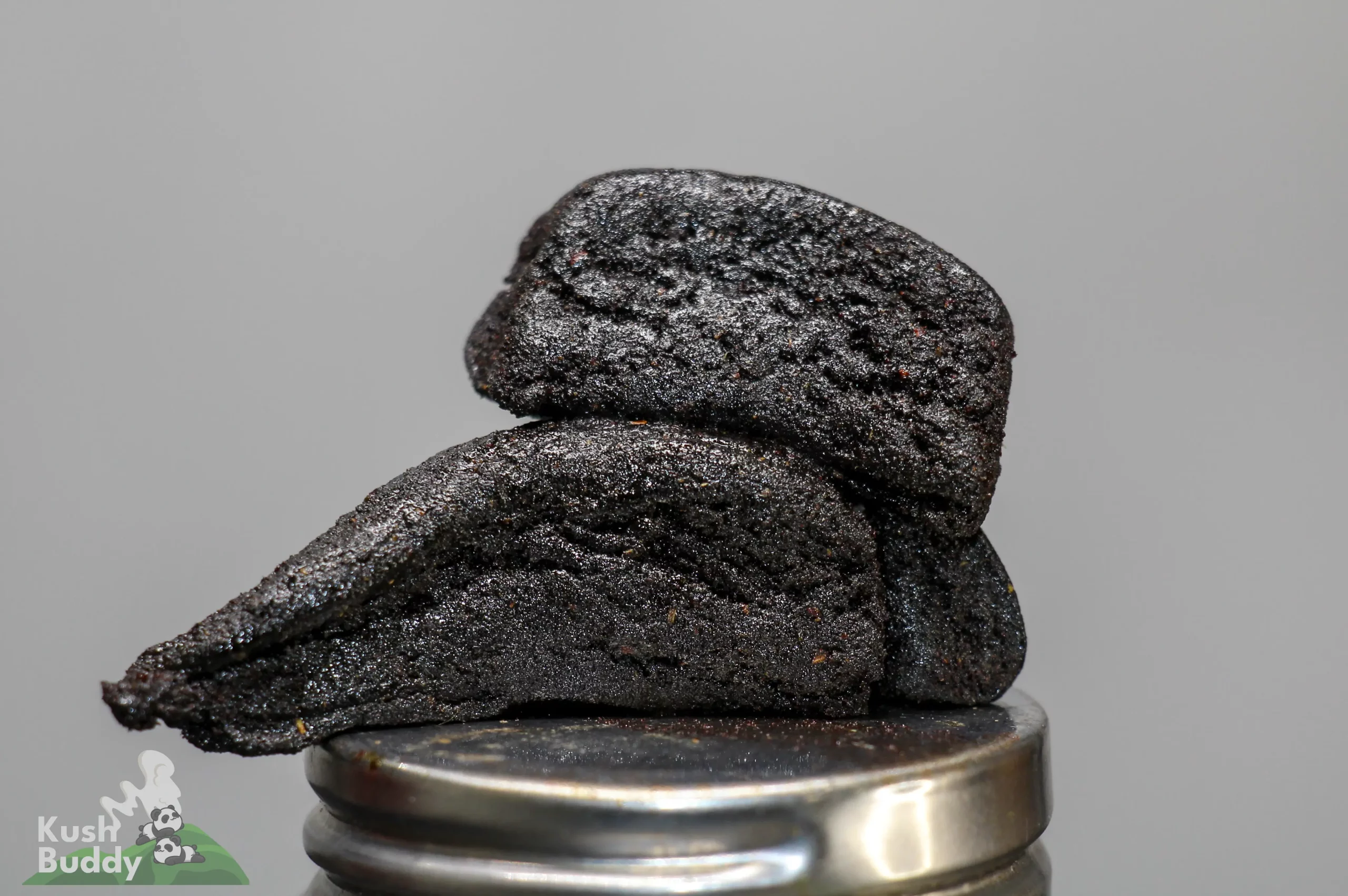 Mercedes Hash Black Gold - Image 3