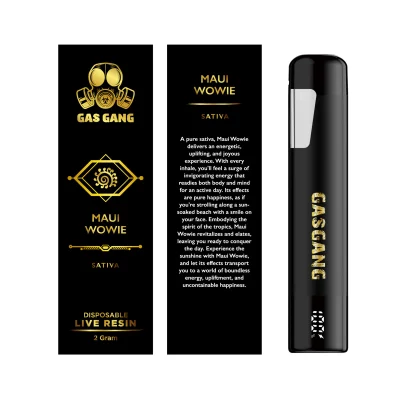 Gas Gang 2g Maui Wowie live resin vape pen beside front and back views of its black-and-gold packaging
